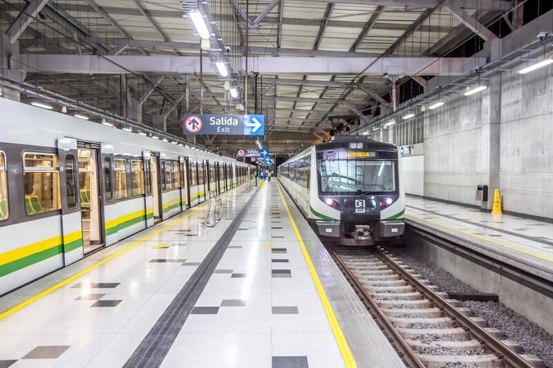 metro platform